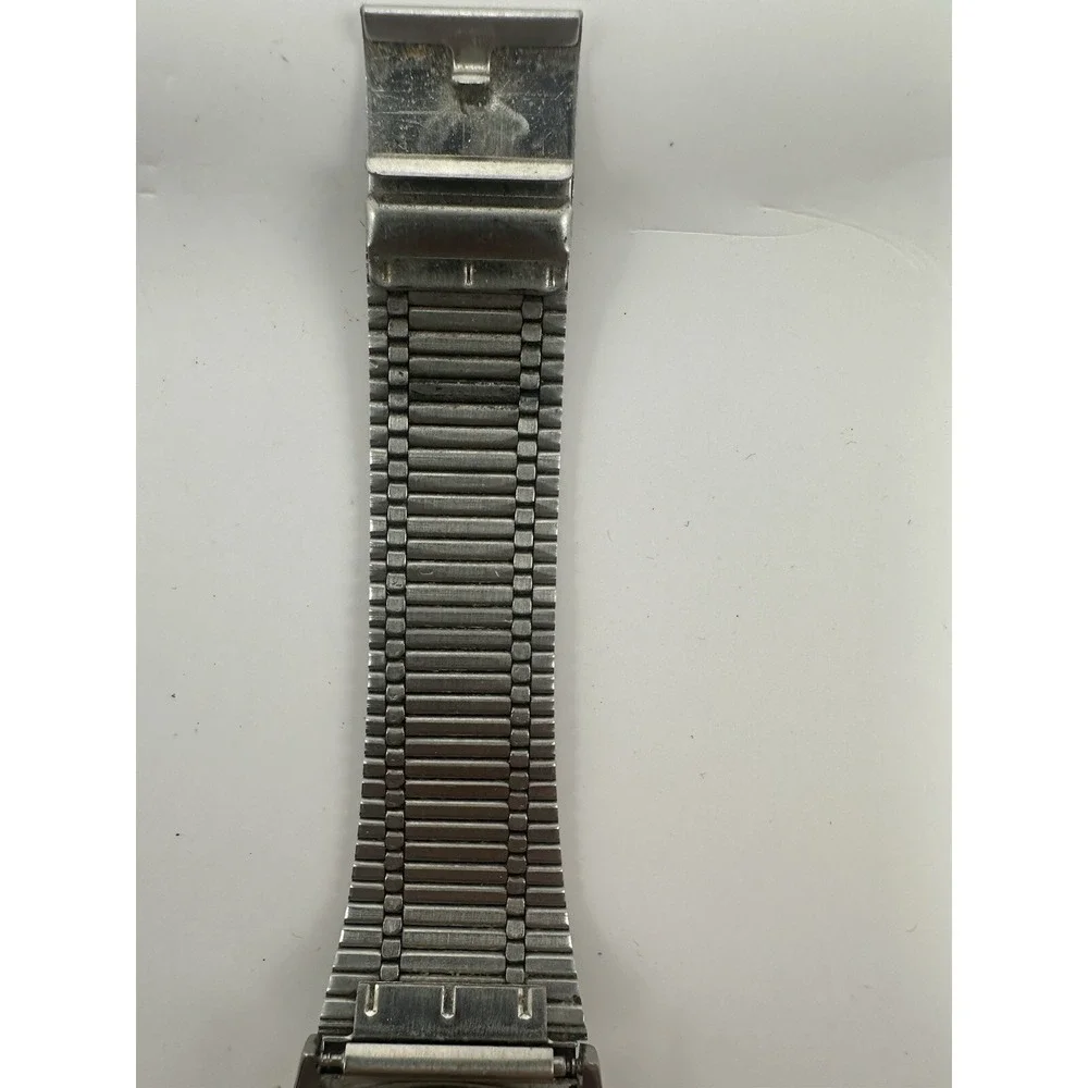 Jordache Watch 29810 Mens New Battery 32MM 8